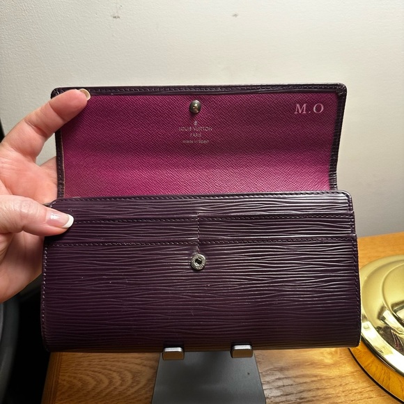 Louis Vuitton Purple Epi Leather Long Wallet. EUC. - Picture 8 of 8